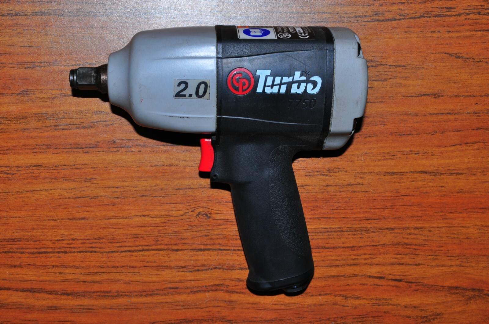1/2" DR AIR IMPACT WRENCH 800 ft lbs CHICAGO PNEUMATIC CP7750 Made in USA