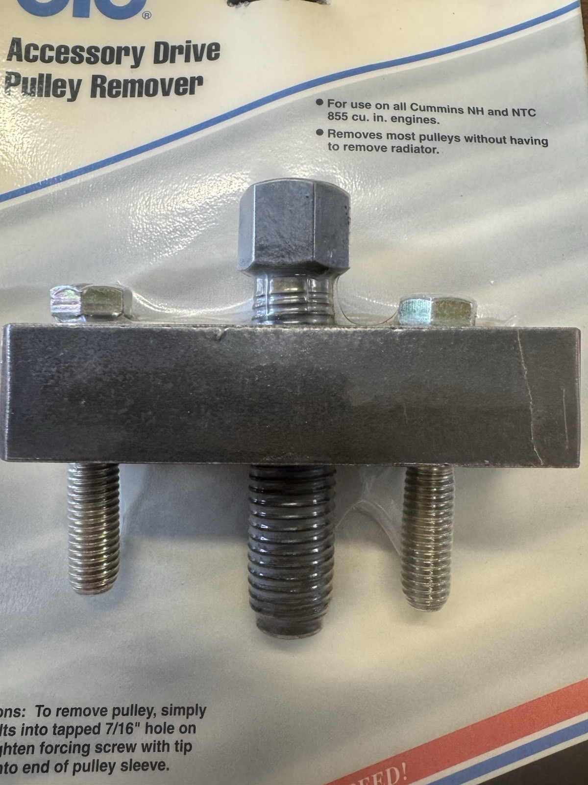 Drive Pulley Remover OTC 7120 For removal of the drive pulley on Cummins NH Eng