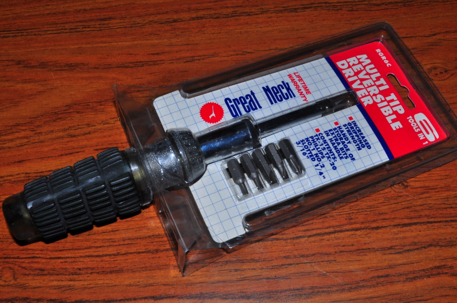 Ratchet Screw Driver with T15.T20,No,1,2,1/4,3/16" Slotted Bits RGR6C Great Neck
