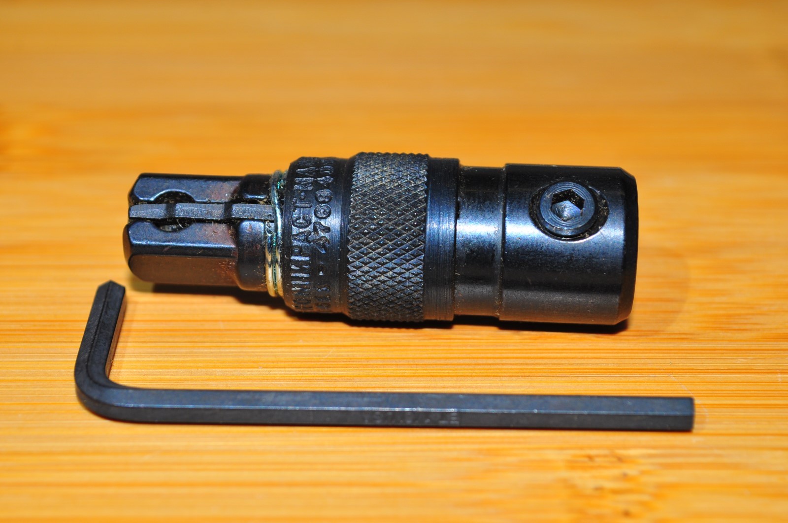 3/8" DRIVE LOCKING ADAPTER BLACKHAWKS BY PROTO 34981 MADE IN USA PAT4480511