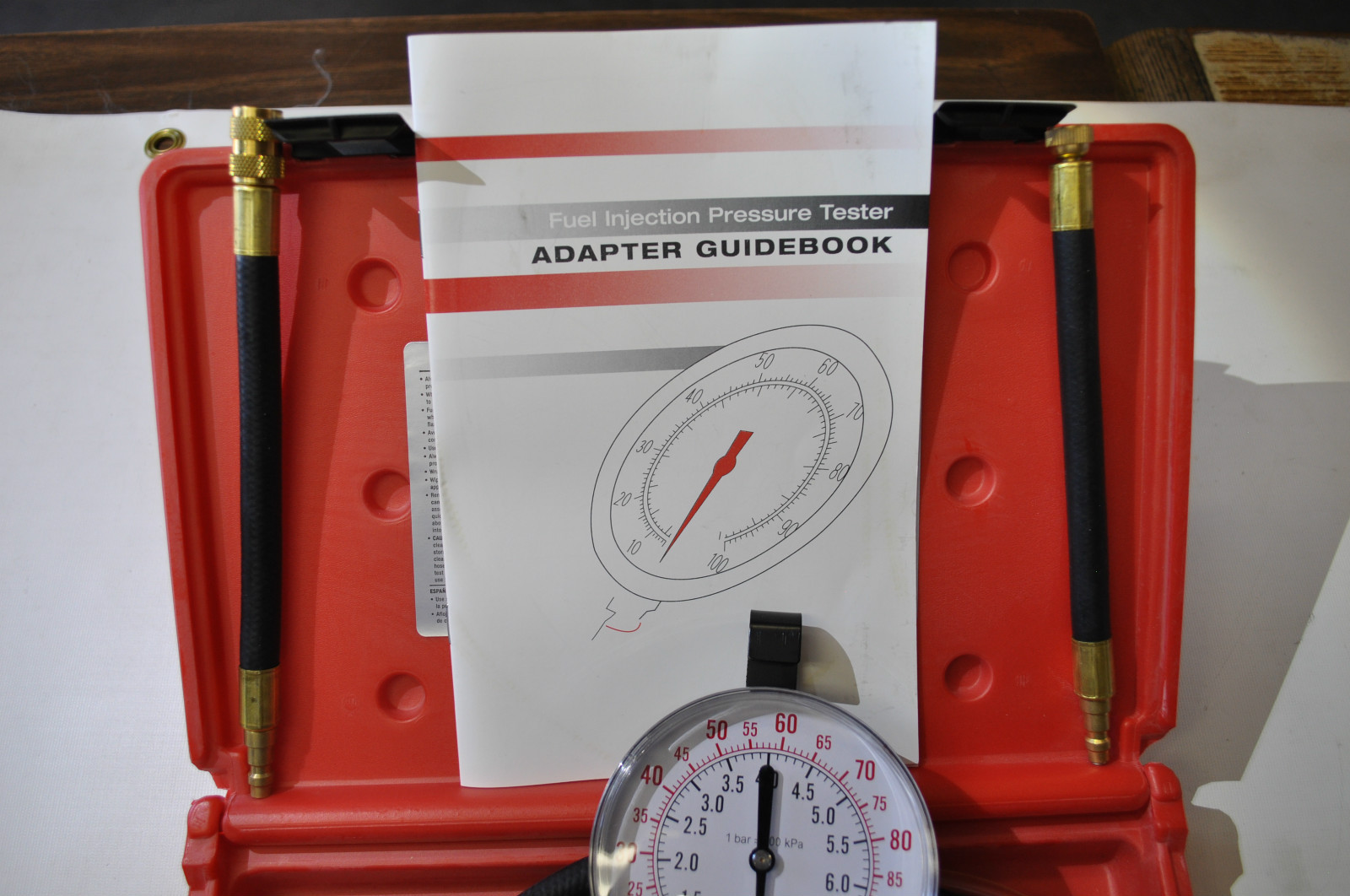 FUEL INJECTION PRESSURE TESTER WITH SCHRADER ADAPTERS STAR TU 469 - Image 3