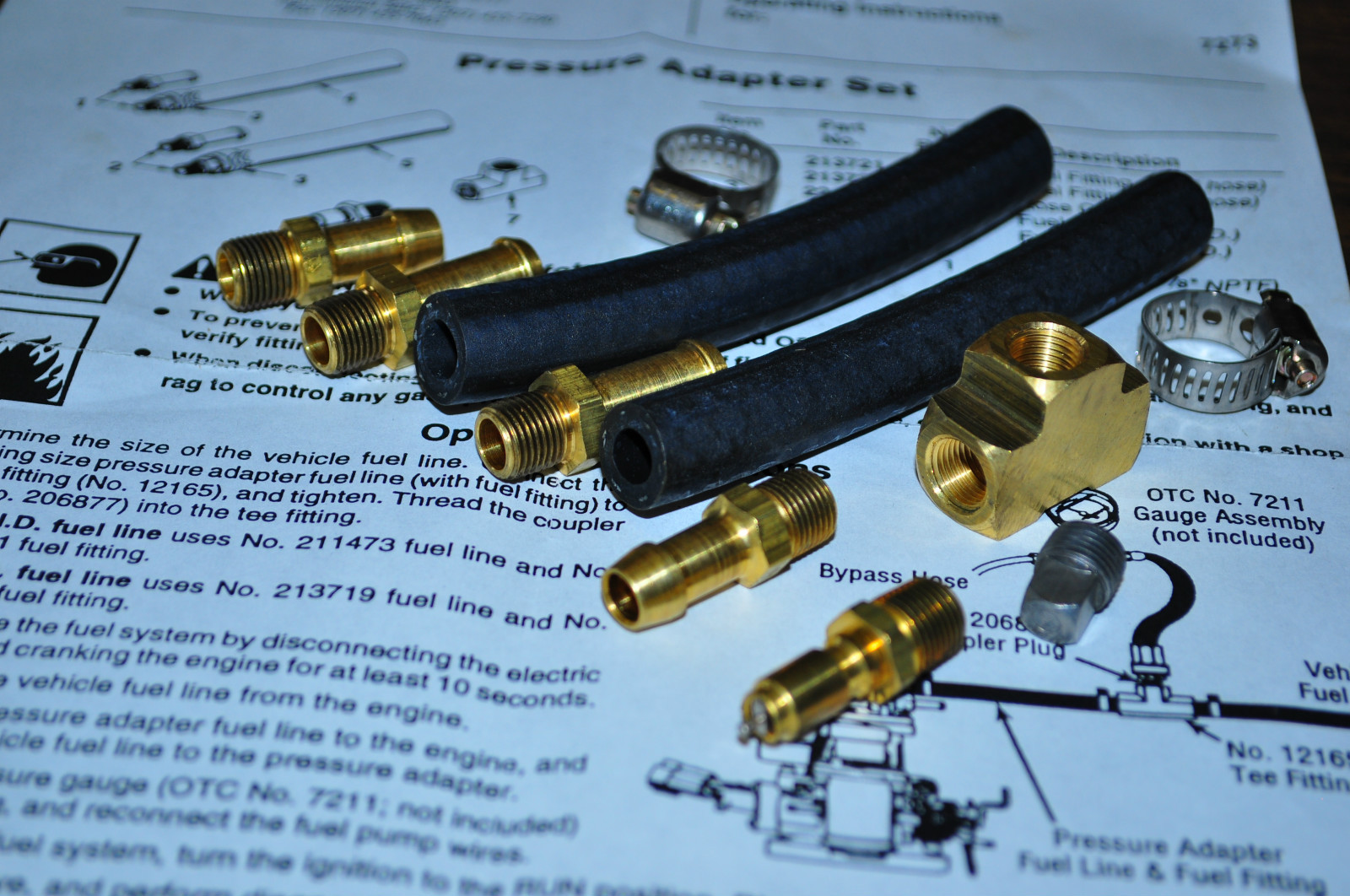 OTC 7273 11048  CHRYSLER FUEL INJECTION PRESSURE TESTERTBI ADAPTER SET USA