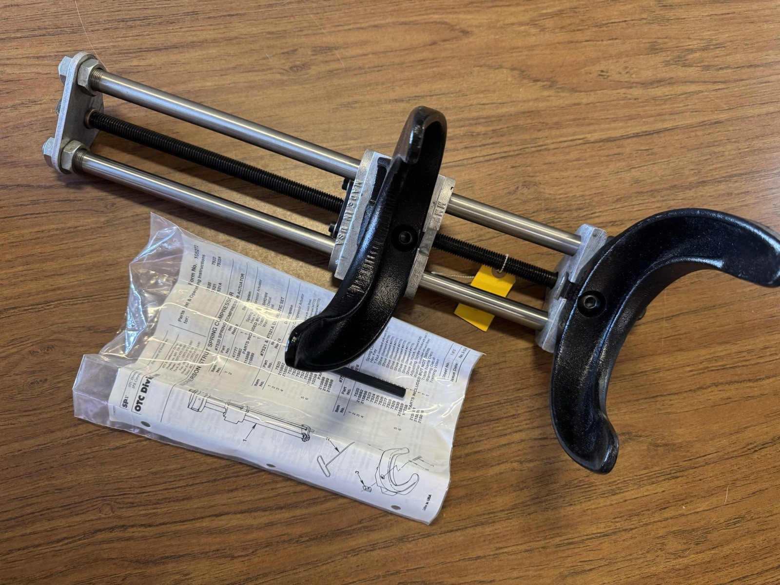 OTC SPX 7520 w/ 7526 Shoes fits 6-1/4" Sprin MacPherson Strut Spring Compressor
