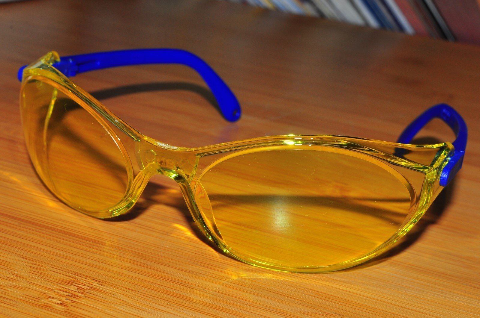 Uvex Eyewear Safety Sun Glasses Bandido Concord S1712 Blue Frame Amber lens USA