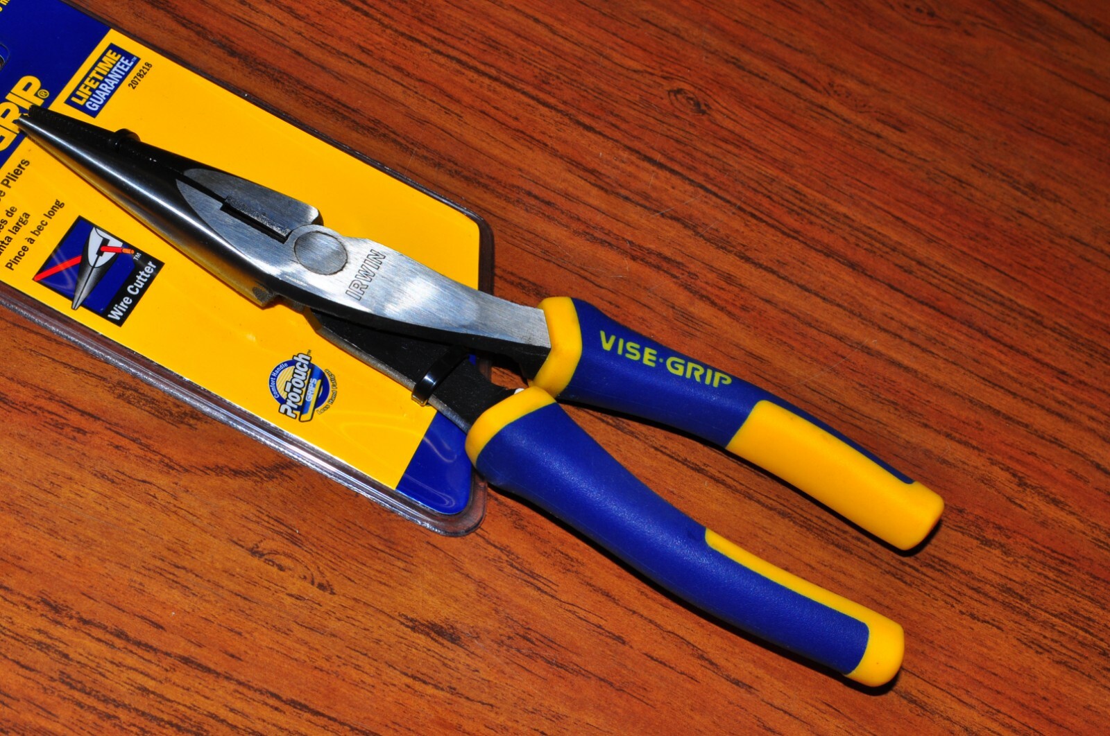 IRWIN VISE GRIP Wire 8" LONG NOSE PLIER WITH CUTTER  2078218