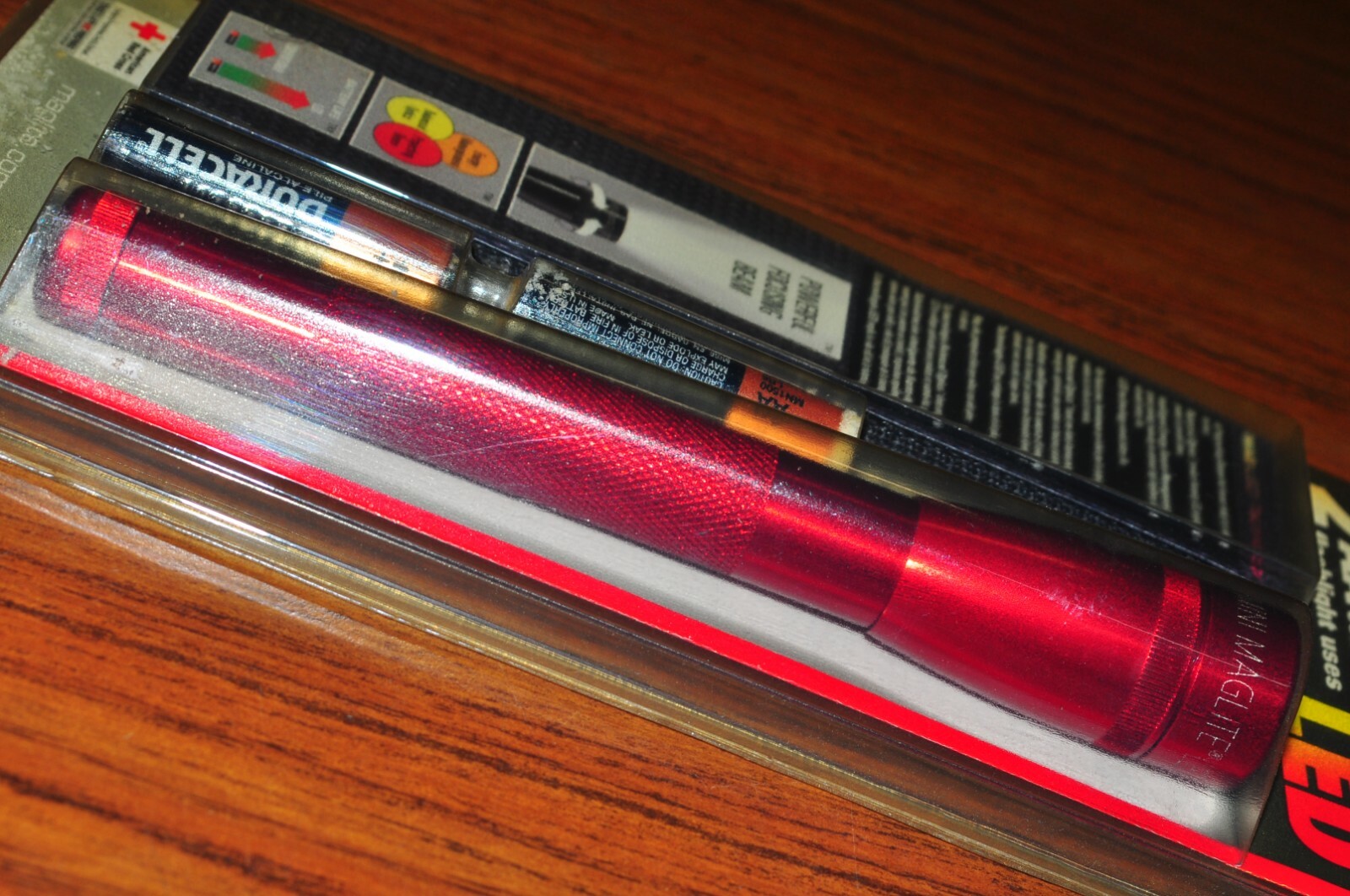 Maglite SP2203H Mini Maglite® 3 Watt LED Flashlight RED 2 Cell AA with Holster