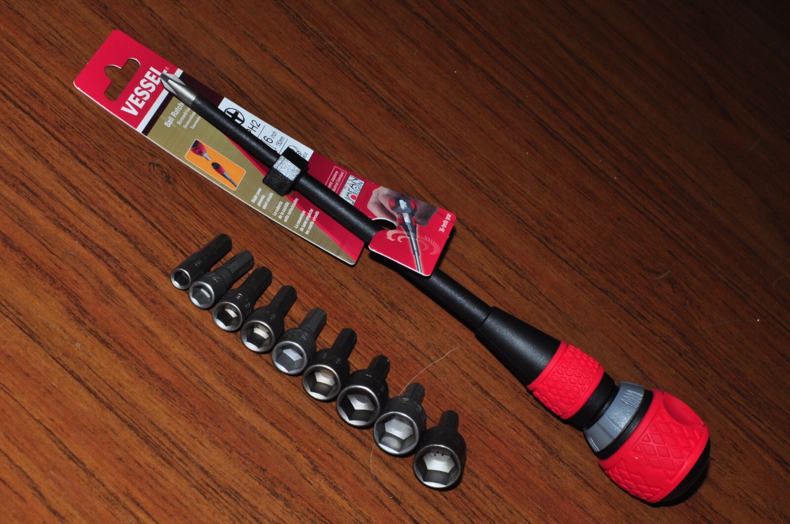 Ratchet ball grip screwdriver #2 Phillip & 9 nut drivers Vessel 2200p2.150 Japan