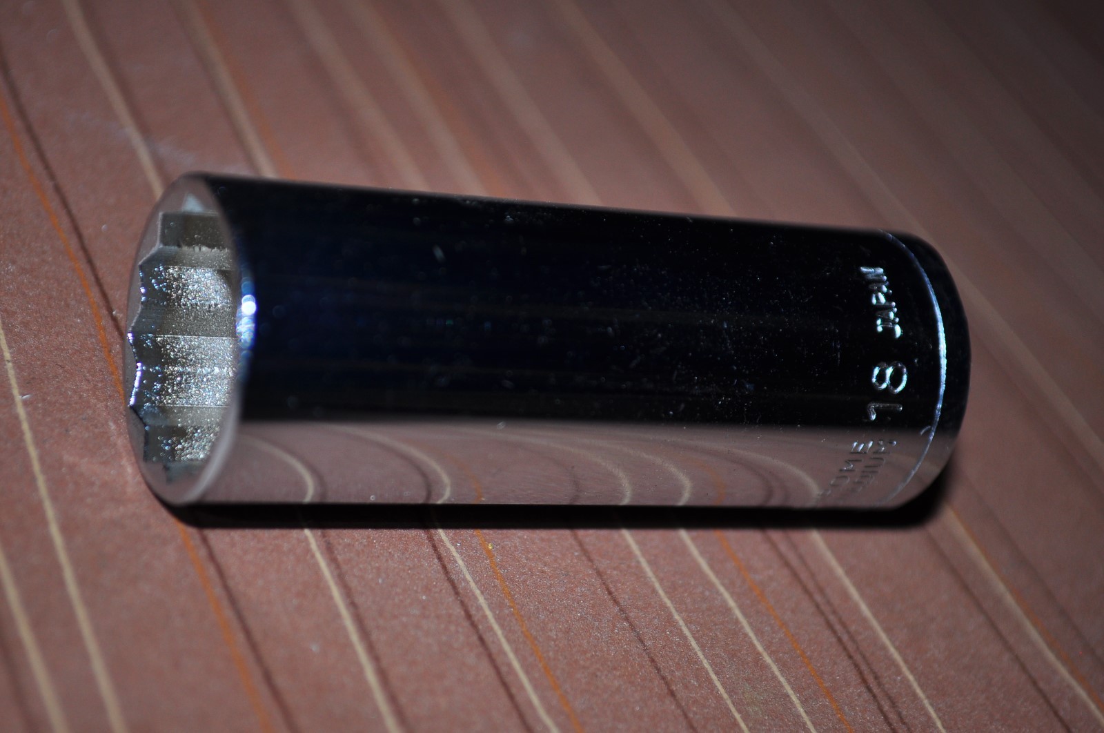18 MM 12 Points Deep Polishing Socket 3/8in Drive Center Made in Japan