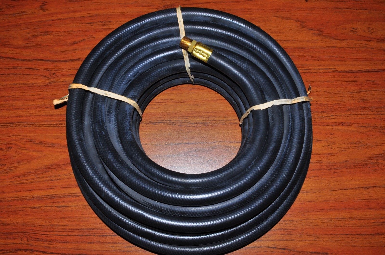 Dayco USA 7193 GST Rubber Air Hose 1/2" 50 ft  1/2" ID Made in USA black