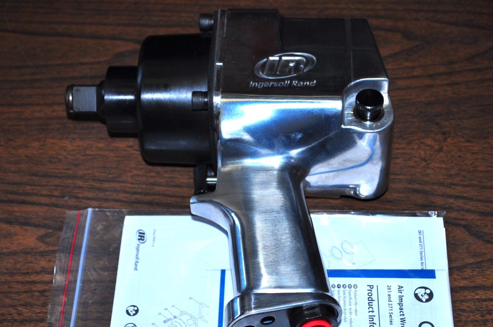 Ingersoll Rand 261 3/4" Drive Super Duty Air Impact Wrench 1,100 Ft-Lbs