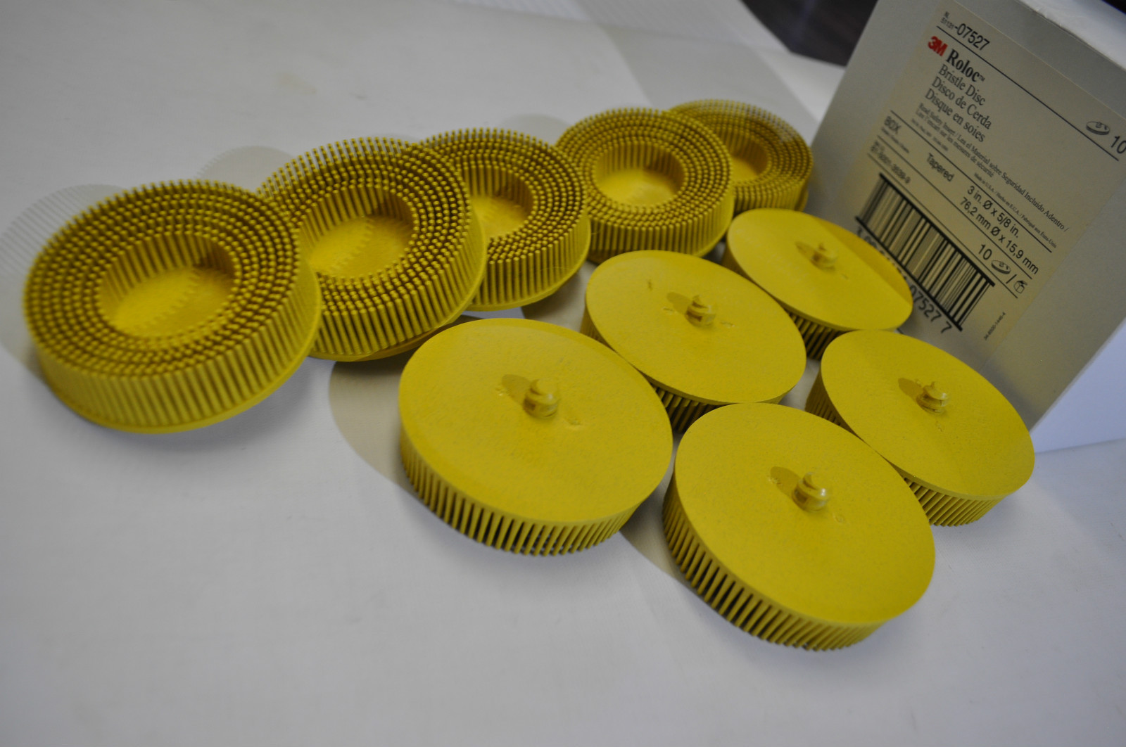 3m 07527 3" Scotch-brite Roloc Bristle Discs 80 Grit Medium Yellow 10 Pcs.