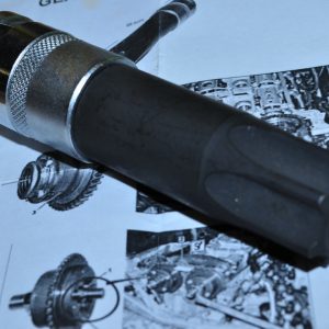 Crankshaft Front Gear Wheel Socket For Benz M271 T100 Torx Tampr proof MBZ1041-3