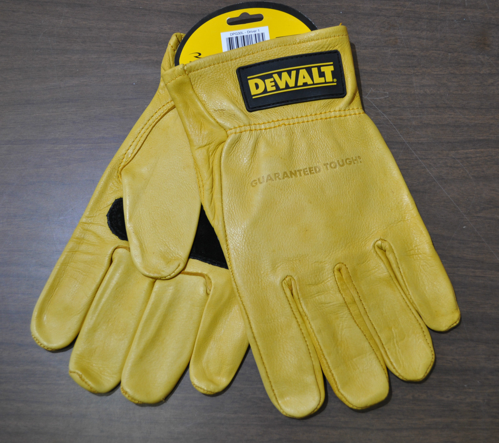 Dewalt Preminum Grain Deer Skin Driver Leather gloves Dewalt  Size: Large.
