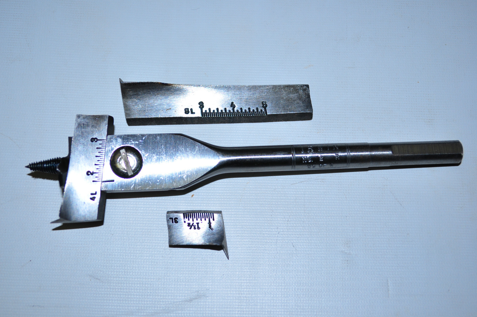 Irwin 2R Drill Press Lock Head Adjust Wood Boring  Bit  Bores:7/8" to 5 " USA
