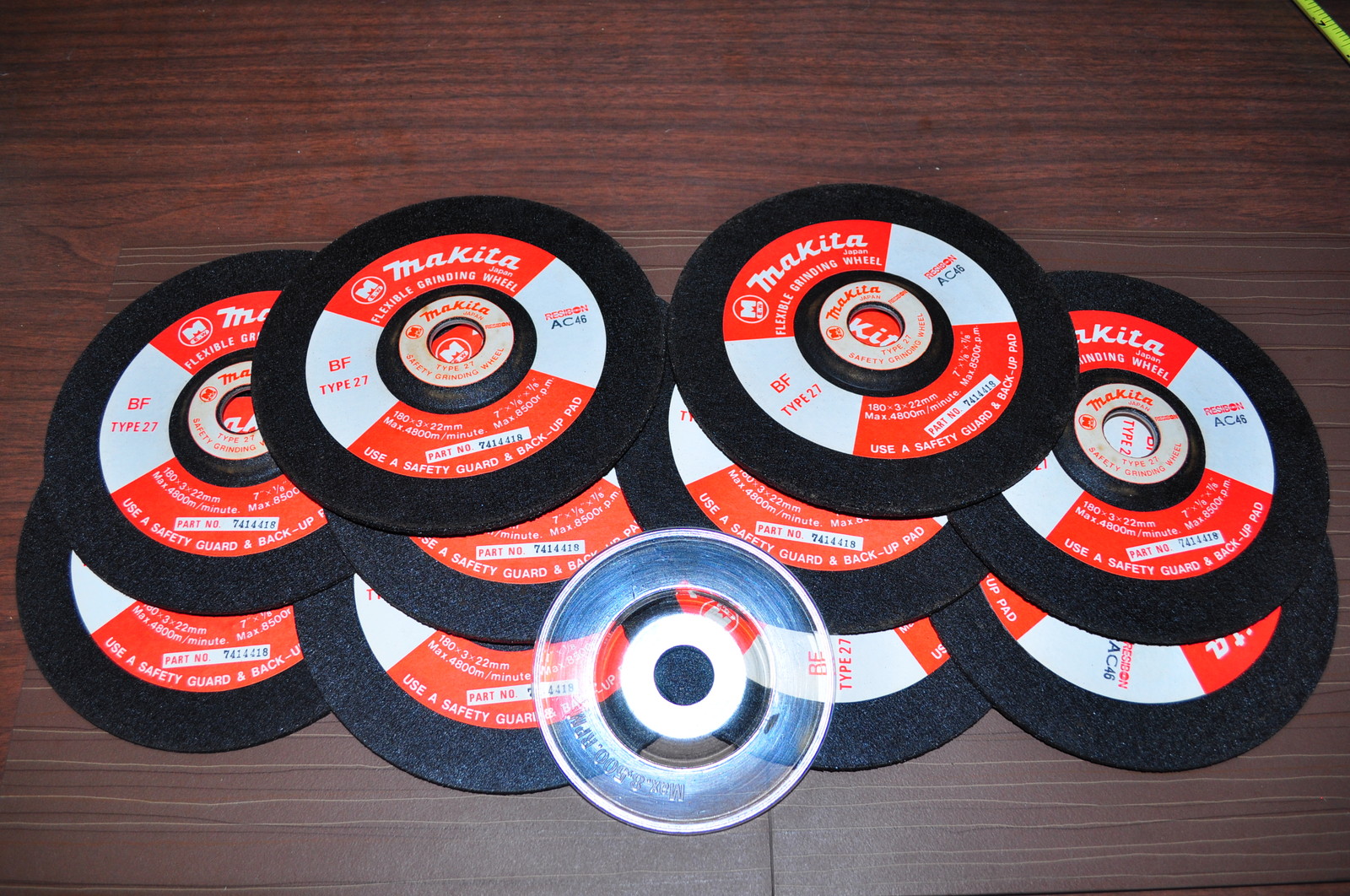 JAPAN! 10 MAKITA FLEXIBLE GRINDING WHEELS 7"x1/8"x7/8" W/ PAD. AC46GRIT #7414418