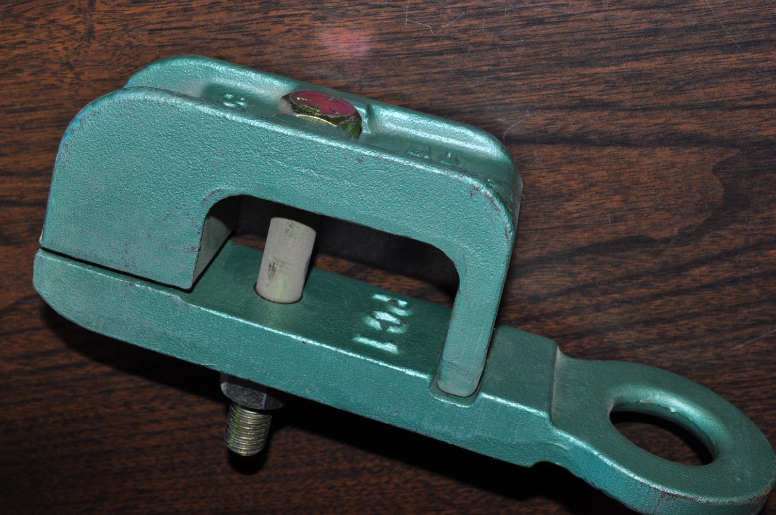 MO Clamp 0650 Box Clamp MOCLAMP Made in USA- for pulling on box rails