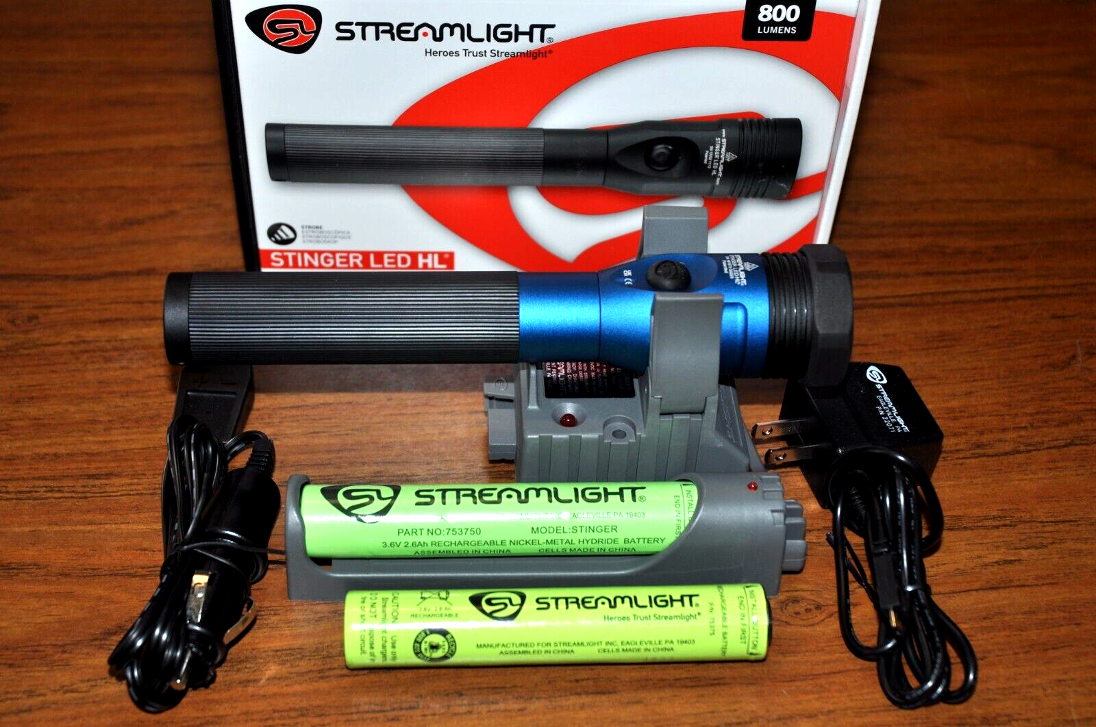 Stinger LED HL BLue 120/DC PiggyBack Charger 2 bats. 800Lumens Streamlight 75476
