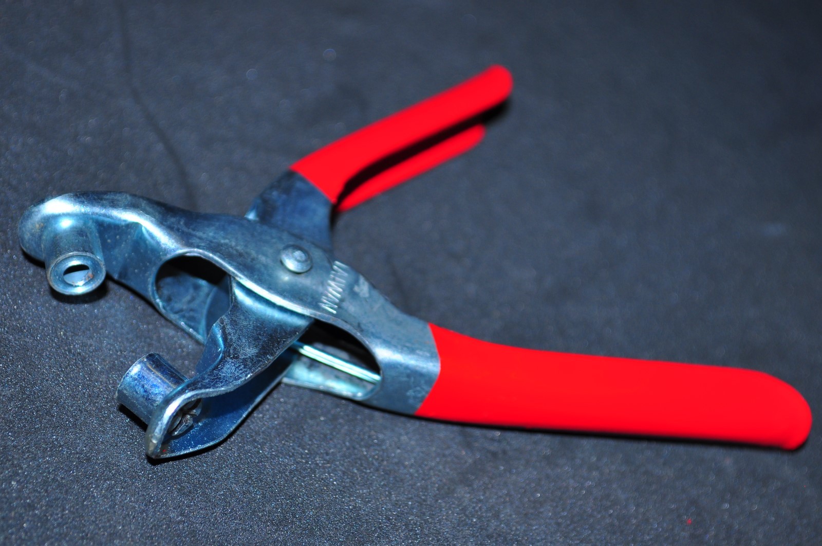 6 " Grommet Eyelet Setting Plier with 100 Silver Grommets New - Image 4