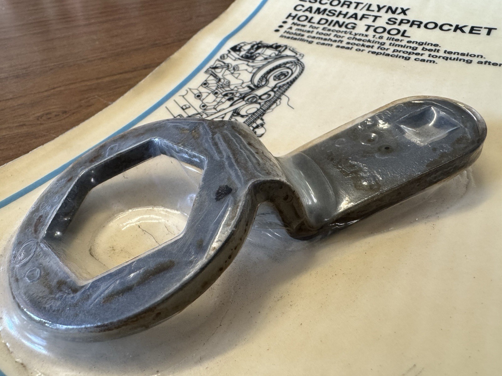 OTC 7132  CAMSHAFT SPROCKET HOLDING TOOL 1-5/8" HEX 1/2" DR  For ESCORT/LYNX