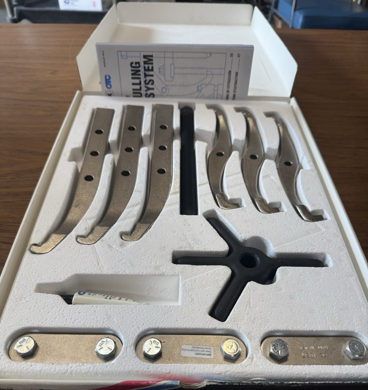 OTC PA-7 Puller Set 10 1/2 in–11 in Jaw Spread,8 3/4 in Jaw Reach Made In USA