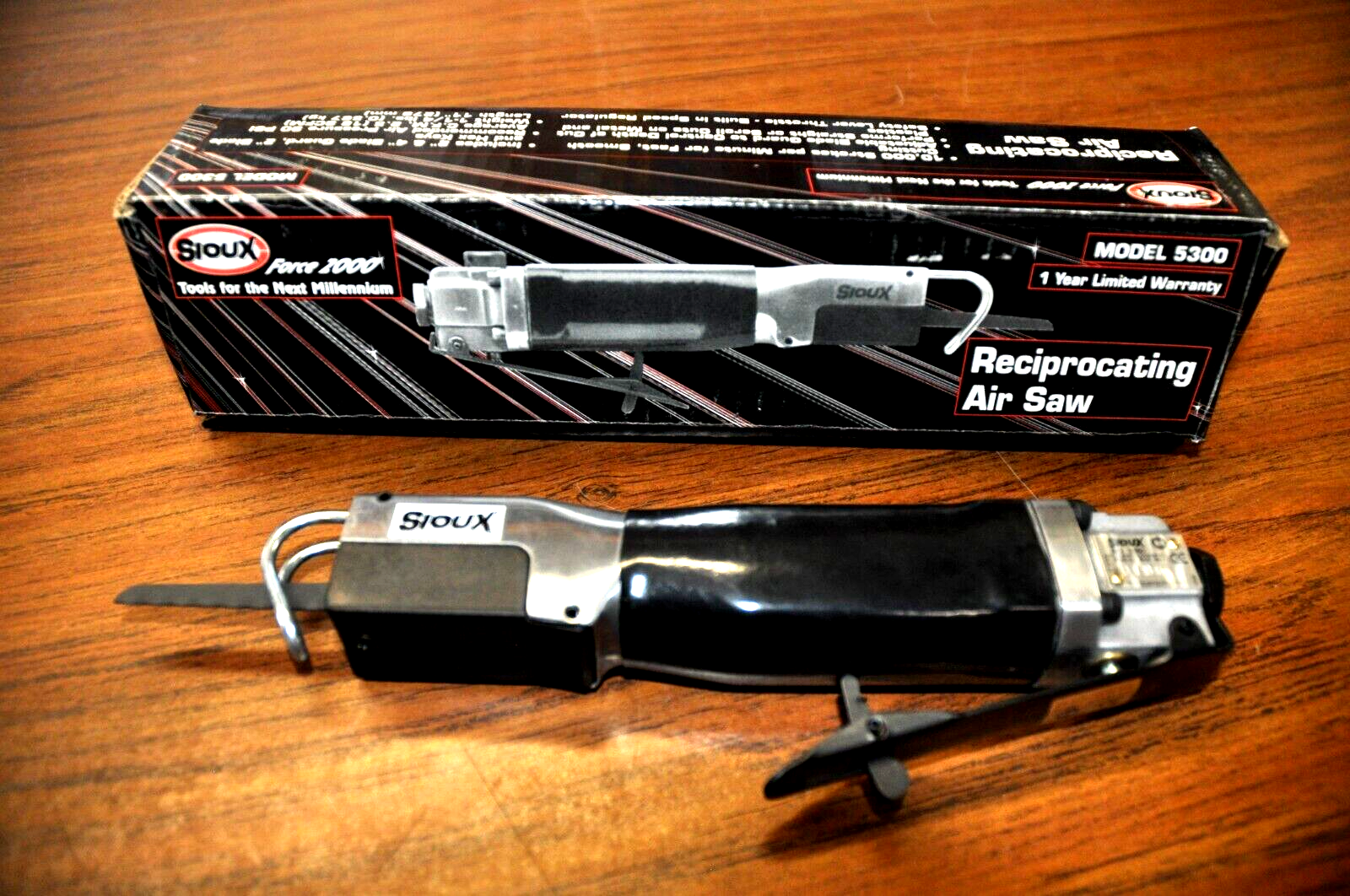 SIOUX AIR OPERATED TOOL RECIPROCATING BODY SAW METAL WOOD CUT SAW JAPAN & NEW