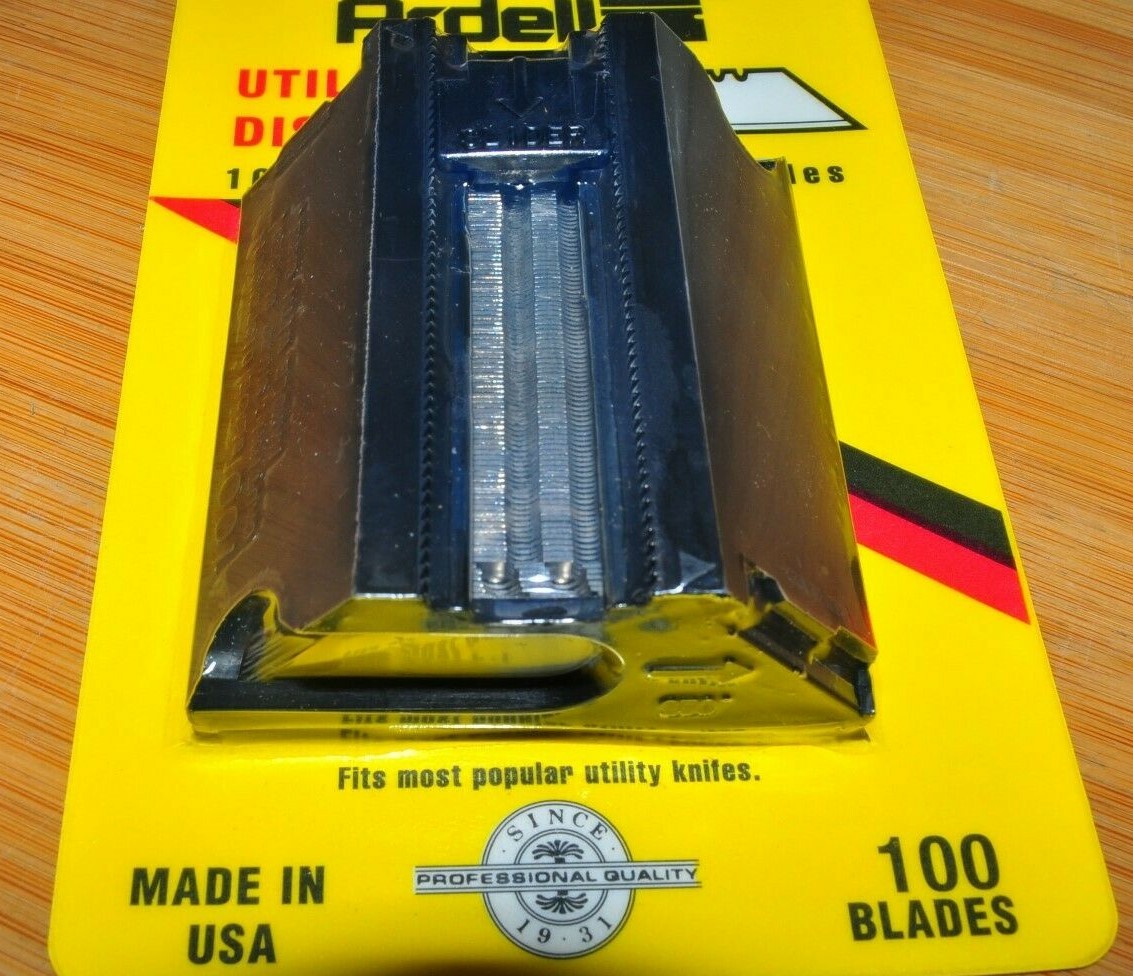 100 pc Utility Knives w/ Dispenser Ardell Since 1931 Made in USA 67-0072