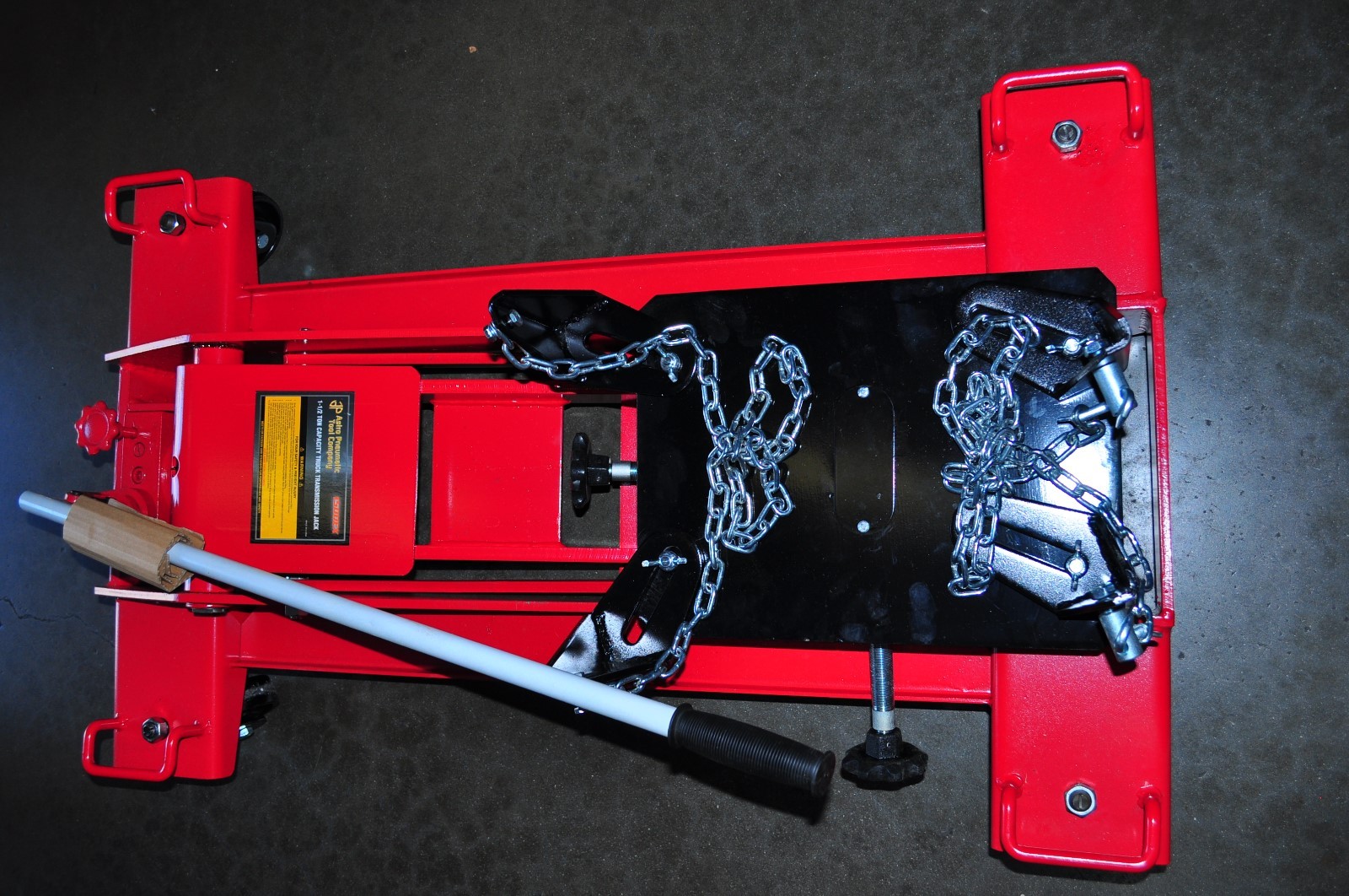Astro Pneumatic 1500EX  1-1/2 Ton Capacity Truck Transmission Jack Floor type