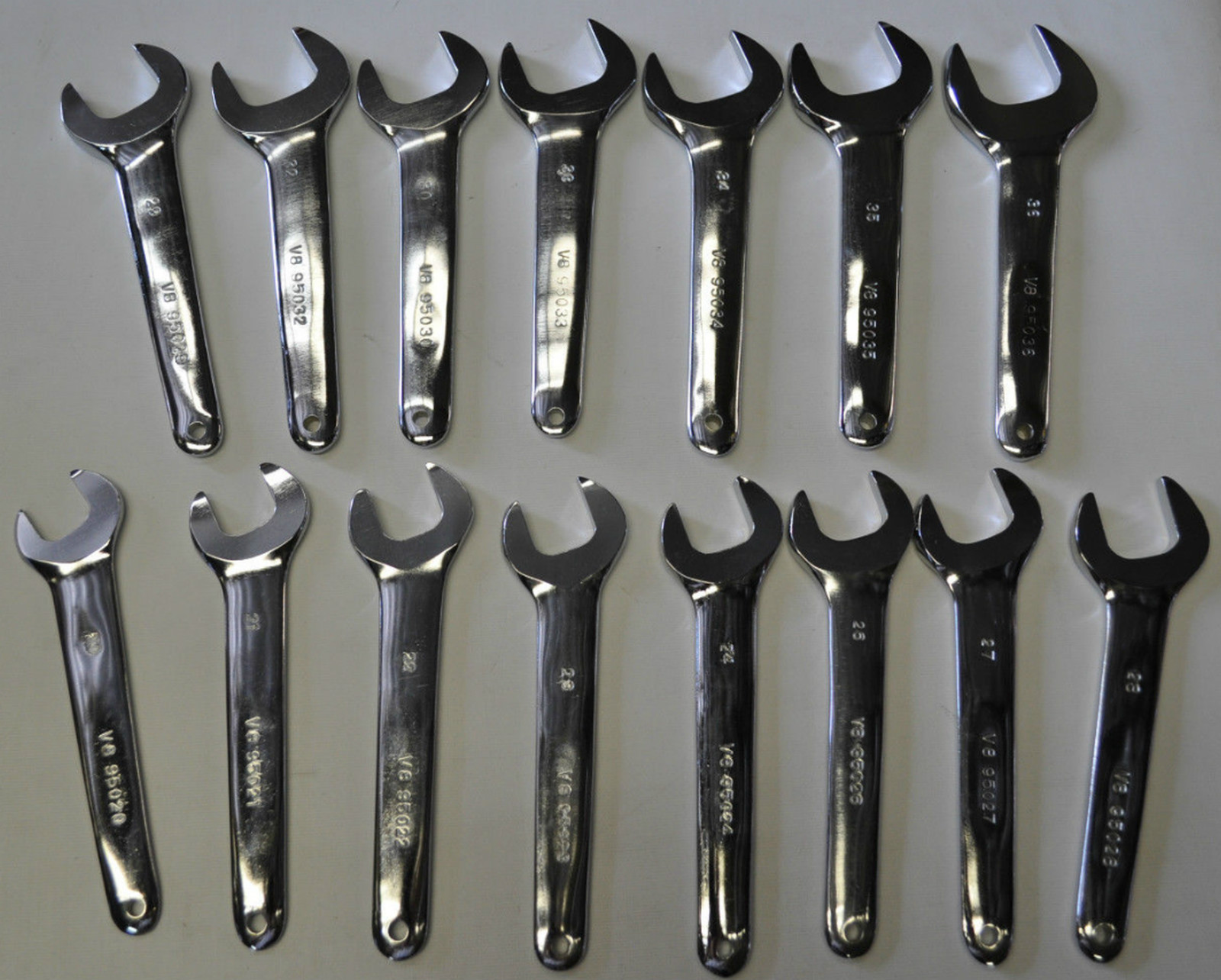V8 Tool 9515 METRIC SERVICE Short WRENCH HIGH POLISH 20 MM to 36 MM  15 pcs