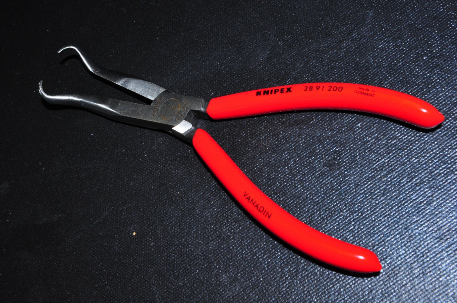 8" long Sparkplug Cover Grabber Plier 45°angle half-round Knipex 3891200,Germany