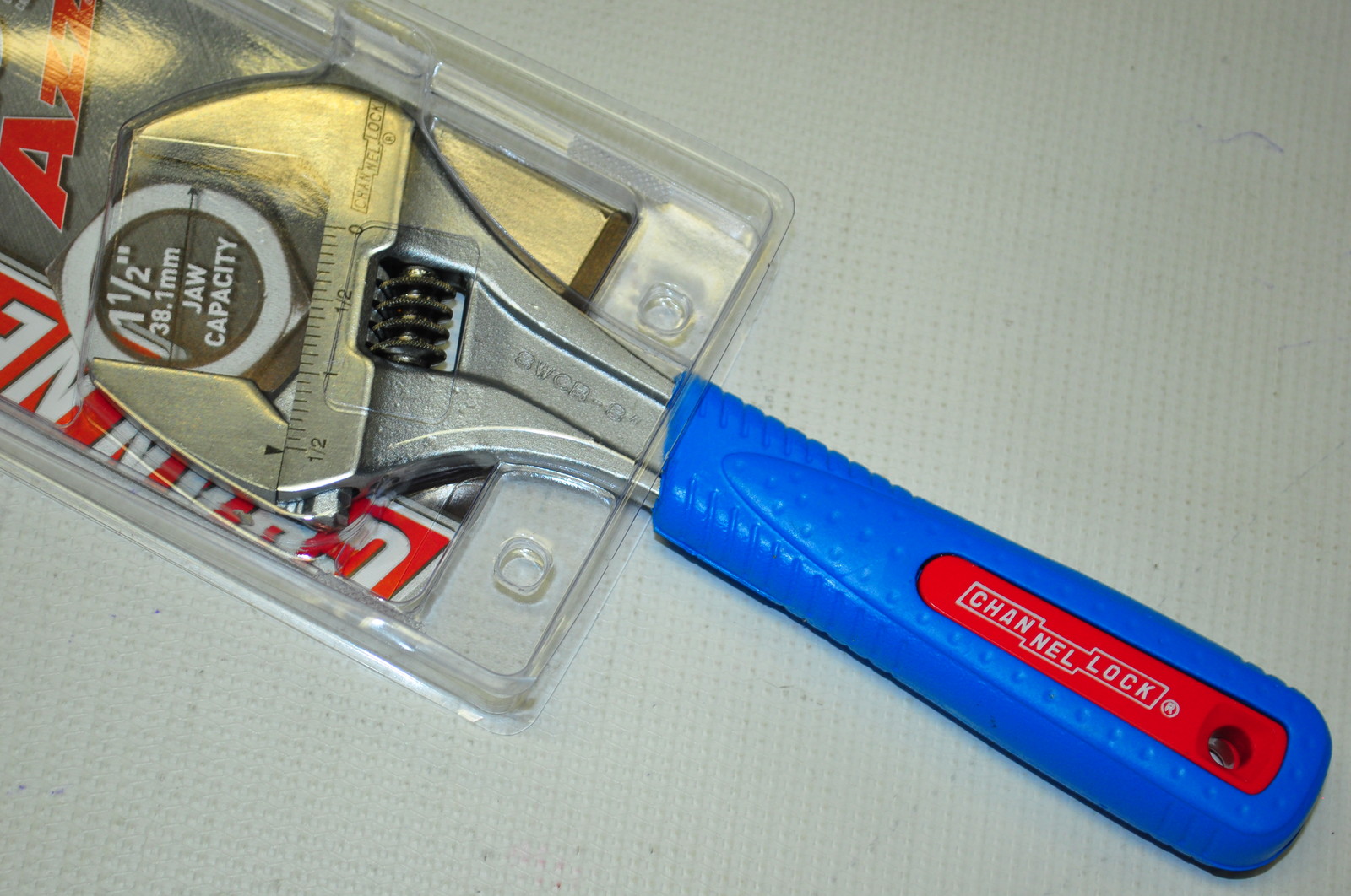 Channellock 8WCB WideAzz® 8" Adjustable Wrench Jaw open 1-1/2" 40MM Spain