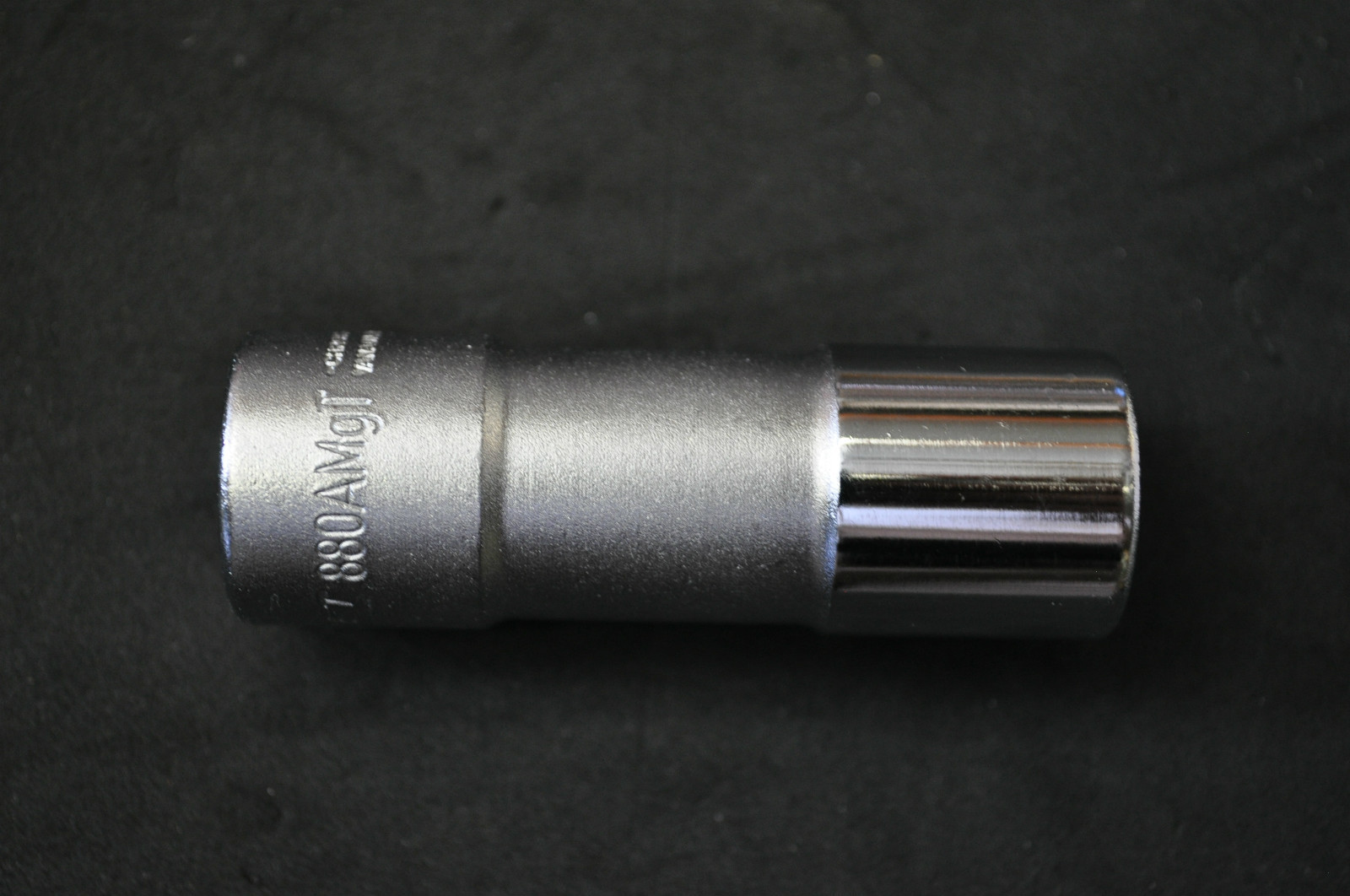 HAZET 880AMGT, 16 MM 5/8" PERMANENT MAGNET SPARK PLUG SOCKET 3/8"DR MADE GERMANY
