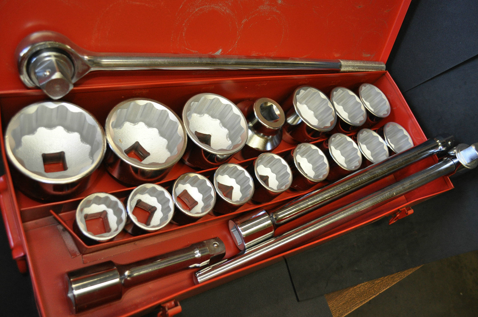 1" Dr 21Pcs 1-5/8" to 3-1/8" Drop Forged Heat Treated, Fully  Polish, Chrome Set