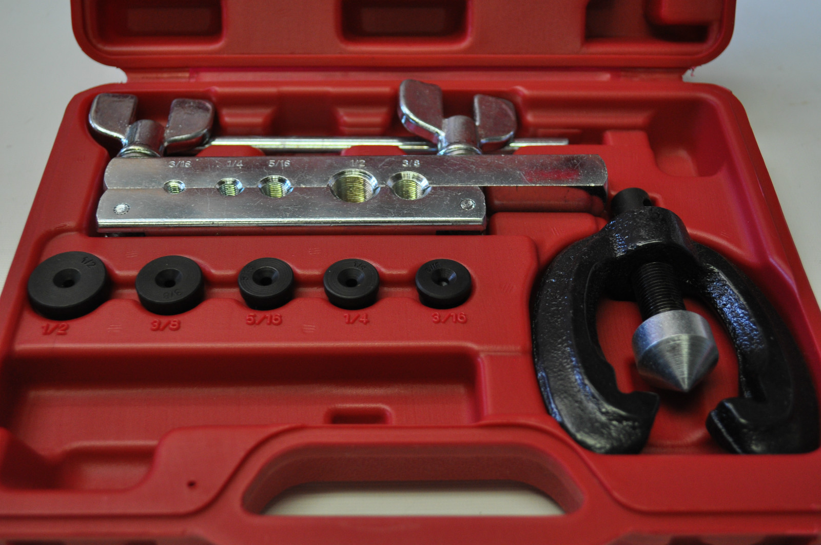 Cal Van Tools Double Flaring Tool from 3/16" to 1/2" CAL-VAN 163