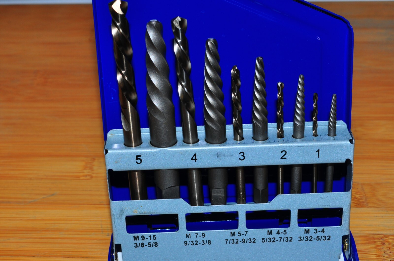 Irwin 11119 10 Pcs Spiral Extractor and Left Hand Drill Bit Set Metal Index USA