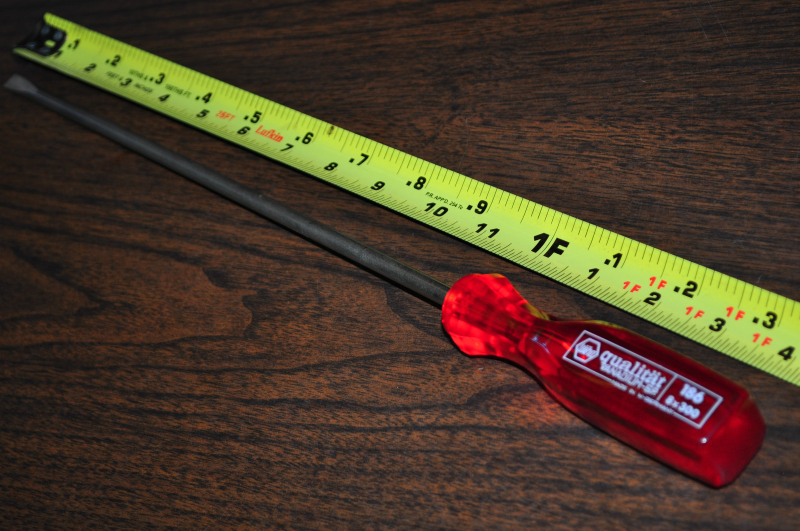 Wiha precision cabinet tip slotted driver 186 8x300 MM -5/16x12" long W.Germany