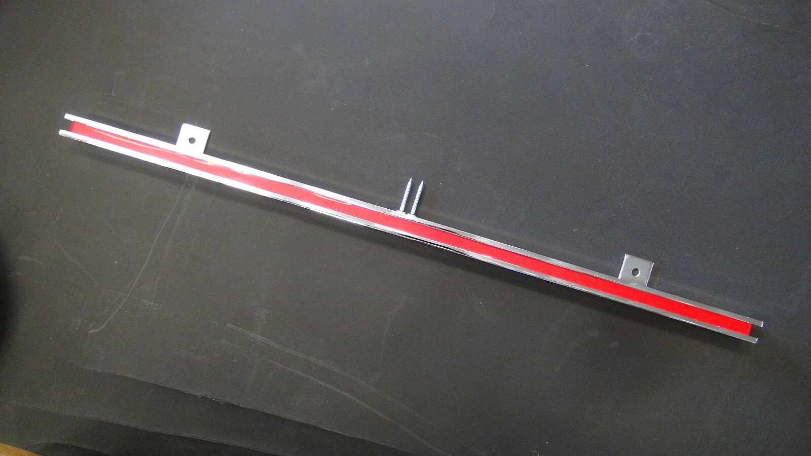 24" Magnetic Tool Holders Polish Chrome Bar quantity : 6 ea Master 07662