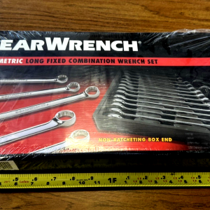 24 SAE/METRIC LONG PATTERN COMBO WRENCH SET-1/2"-1 in. & 8-22MM KD 81900 Gearwre