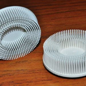 3M MMM 07529 3"Scotch-brite Roloc Bristle Polishing Disc 120Gr Fine White 2 ea