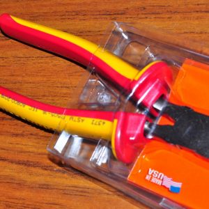 437I 7-INCH DIAGONAL CUTTING PLIERS W/ 1000V INSULATED GRIP CHANNELLOCK USA