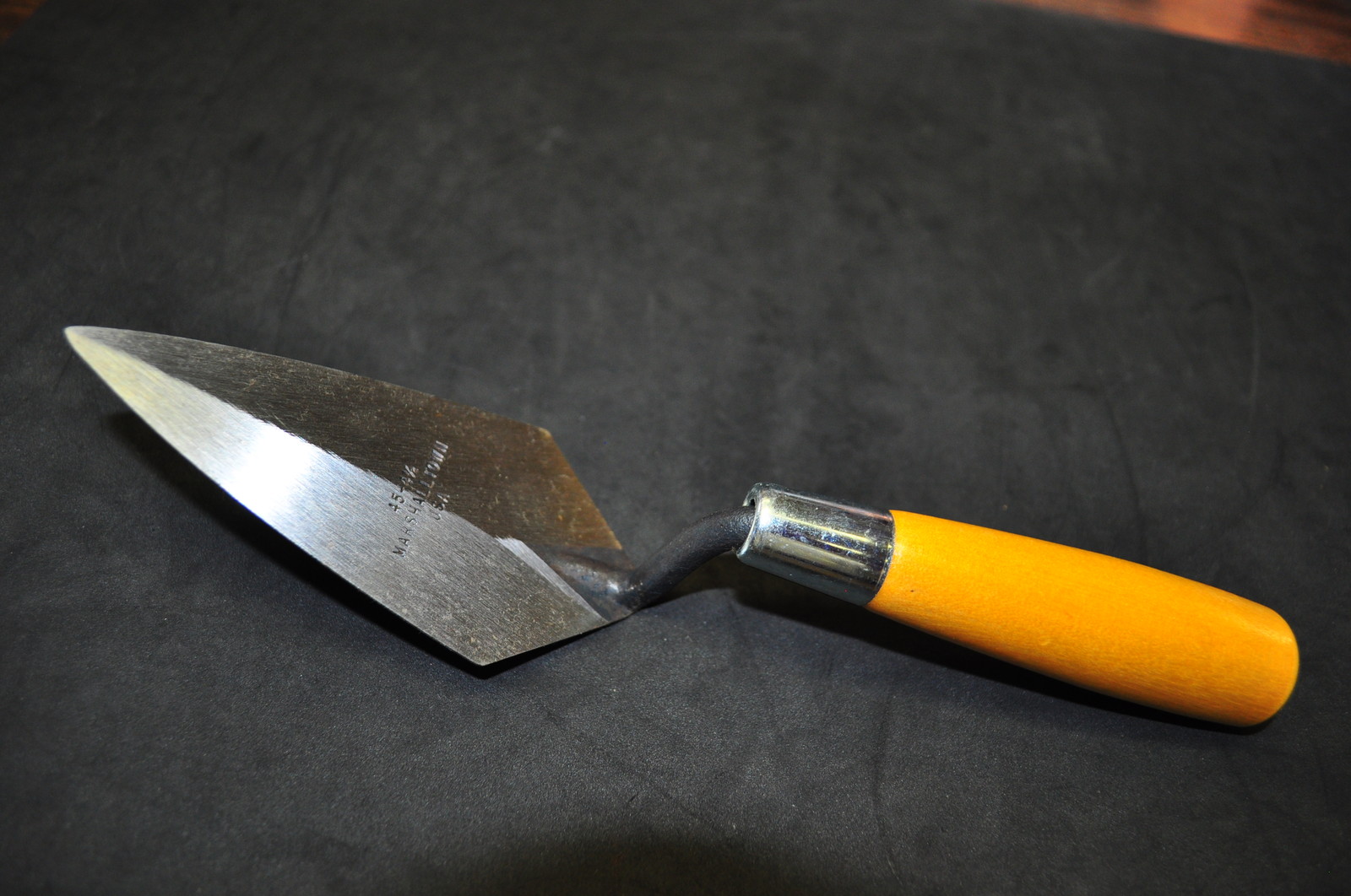 Marshalltown 45 4-1/2 Concrete Pointing Trowel Wooden Handle 4-1/2"X 2 1/2" USA