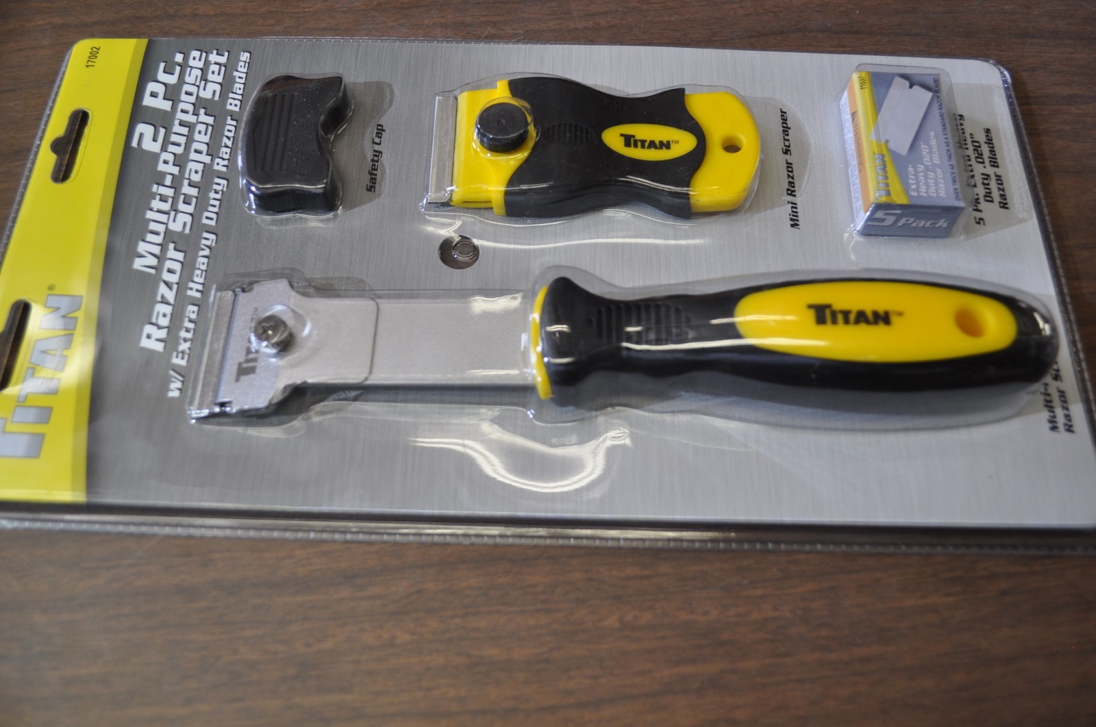 Titan 2pc Multi-Purpose Razor Scraper Set Incl 5 Packs Blade 17002