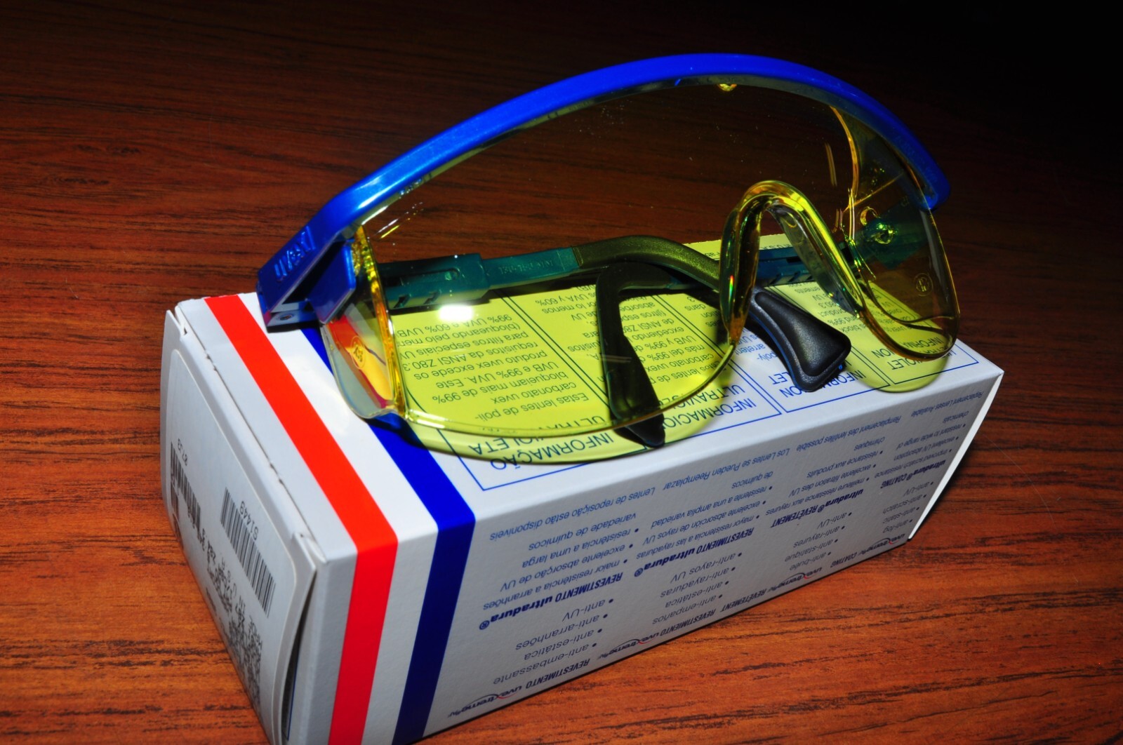 Uvex Eyewear Safety Glasses Astrospec 3000 Blue Frame Amber Len S1449  USA